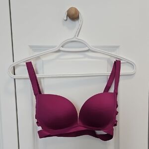 Plunge Push-Up Bra in Magenta